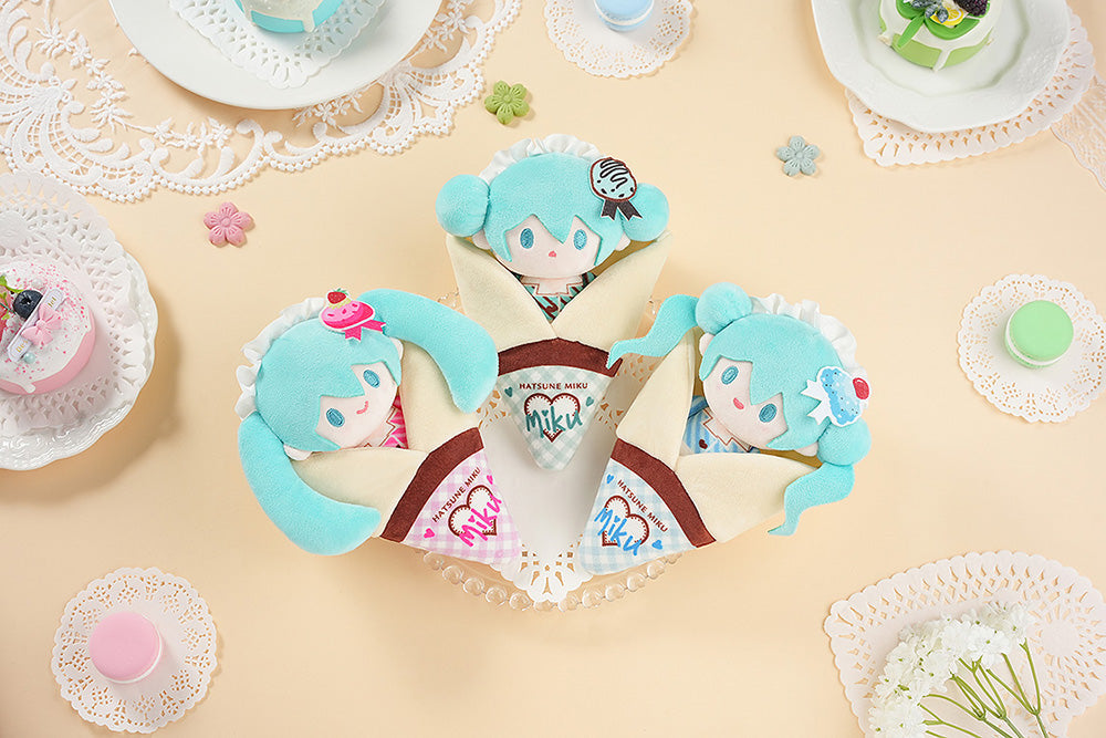 Character Vocal Series 01: Hatsune Miku Crêpe Mascot Keychain Plush - C