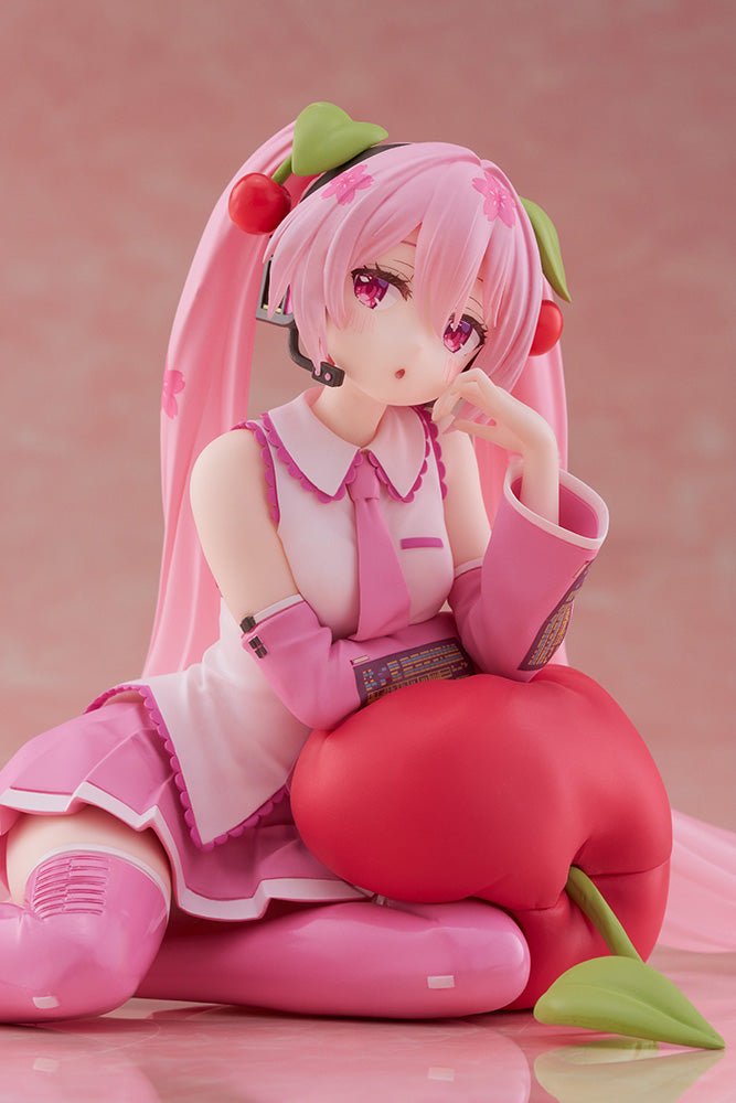 Hatsune Miku - Sakura Miku - Desktop Cute Prize Figure (Cherry Cushion Ver.)